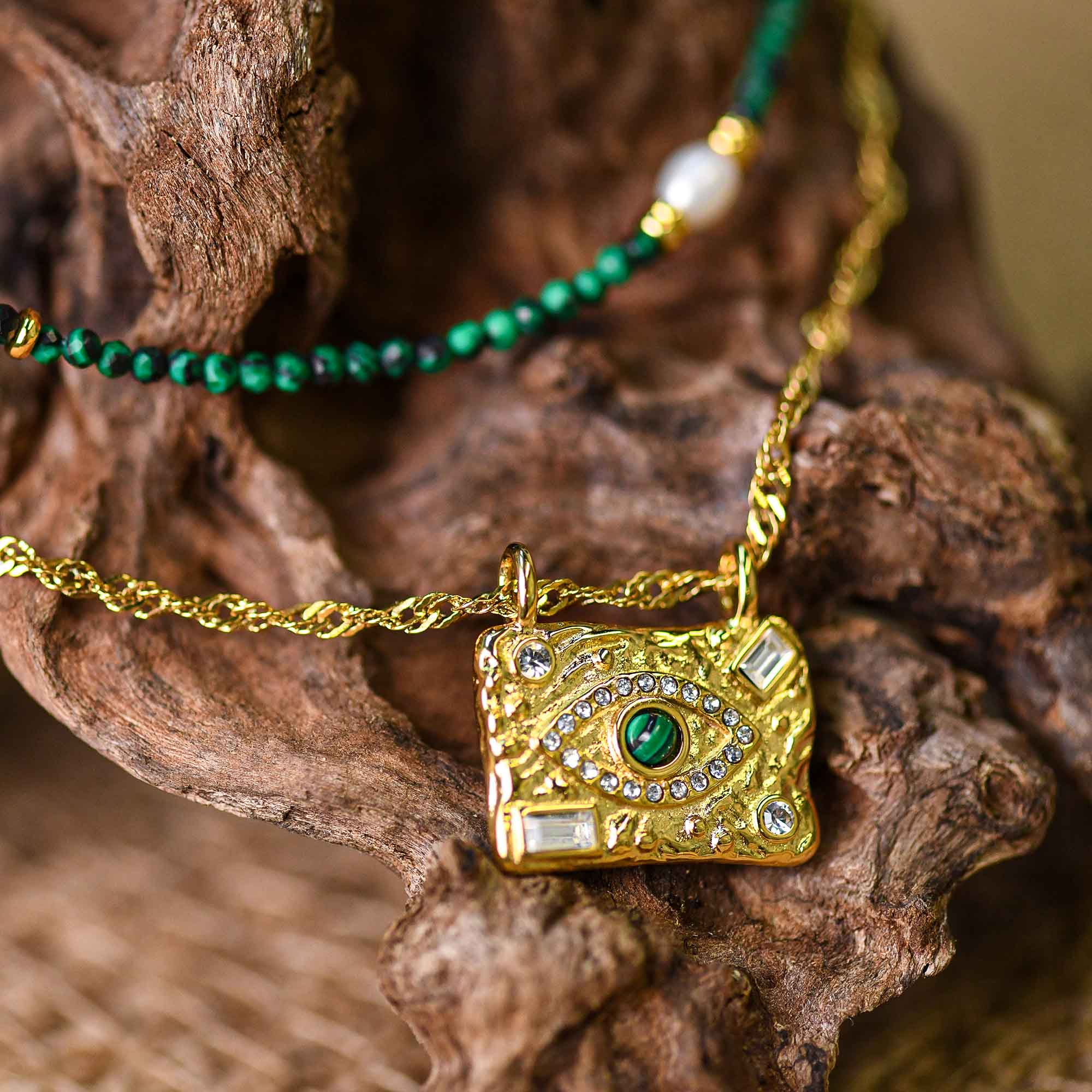 PROSPECTOR'S GAZE NECKLACE